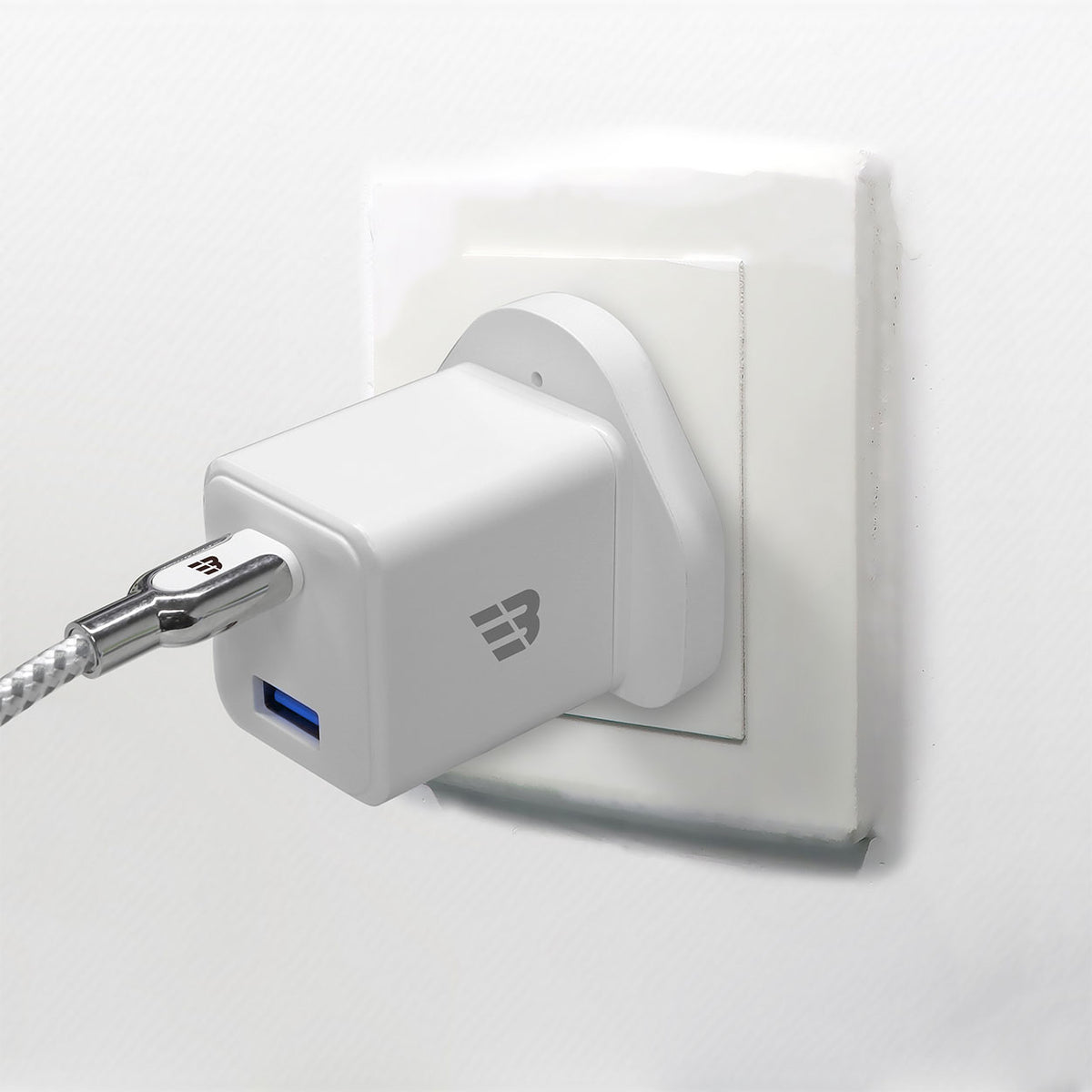 BASIC CHARGER UK Dual Ports 20W USB-C & 18W USB-A Two fast charging ports - White