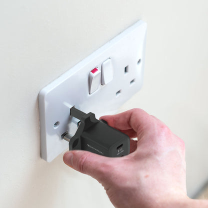 BAYKRON Premium 33W GaN Mini Ultra Fast Wall Charger with USB-C 33W for Standard UK wall outlets